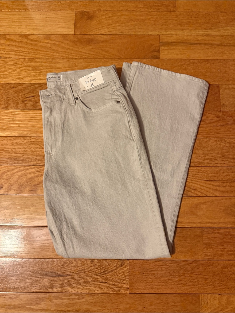 Abercrombie & Fitch Off-White 'The Baggy' Low Rise Jeans